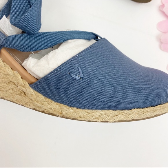 Vionic Aruba Kaitlyn Canvas Wedge Lace Up Espadrilles: Denim Blue - Picture 9 of 13
